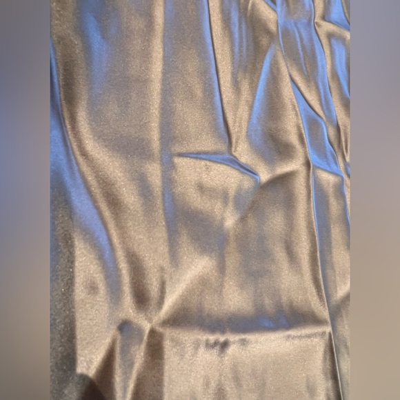 Reformation Petites Layla Silk Skirt in Sand - NWT never worn 2P - Picture 5 of 5